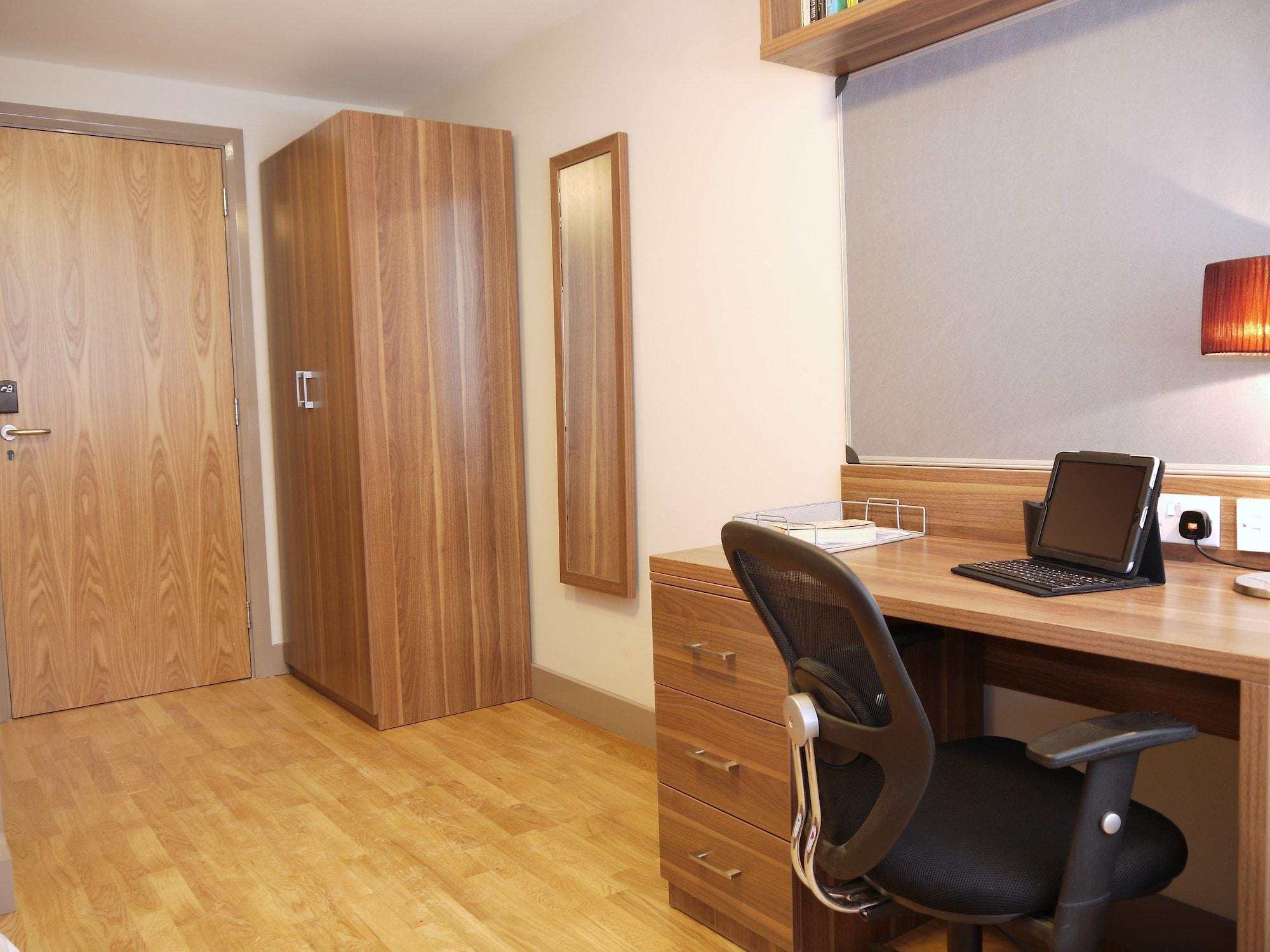 Britannia Study Hotel Hove Extérieur photo