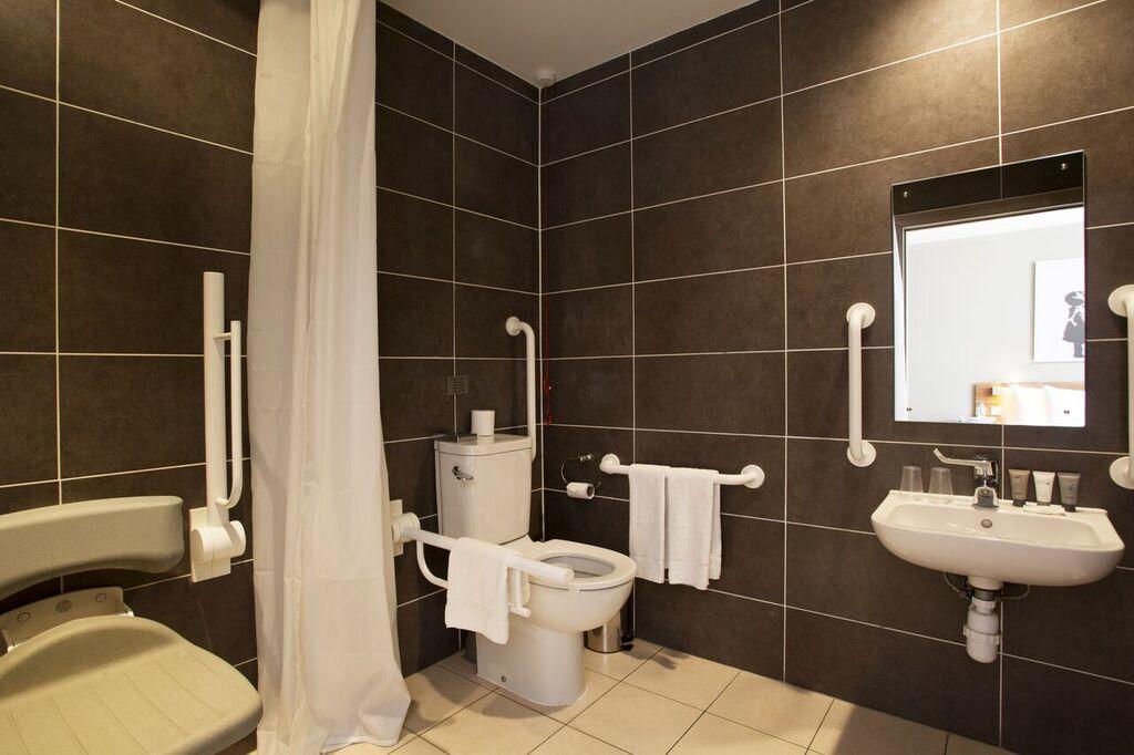Britannia Study Hotel Hove Extérieur photo